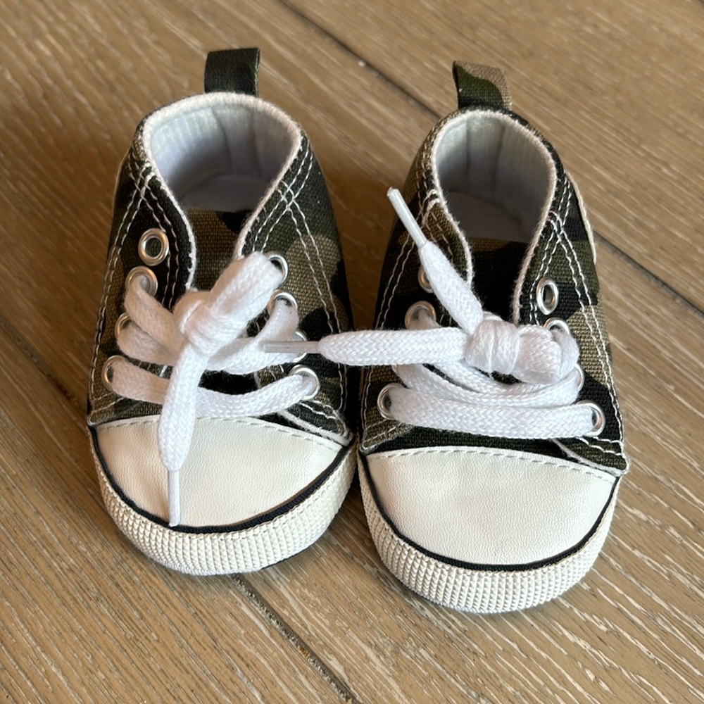 NWOT Baby Sneakers